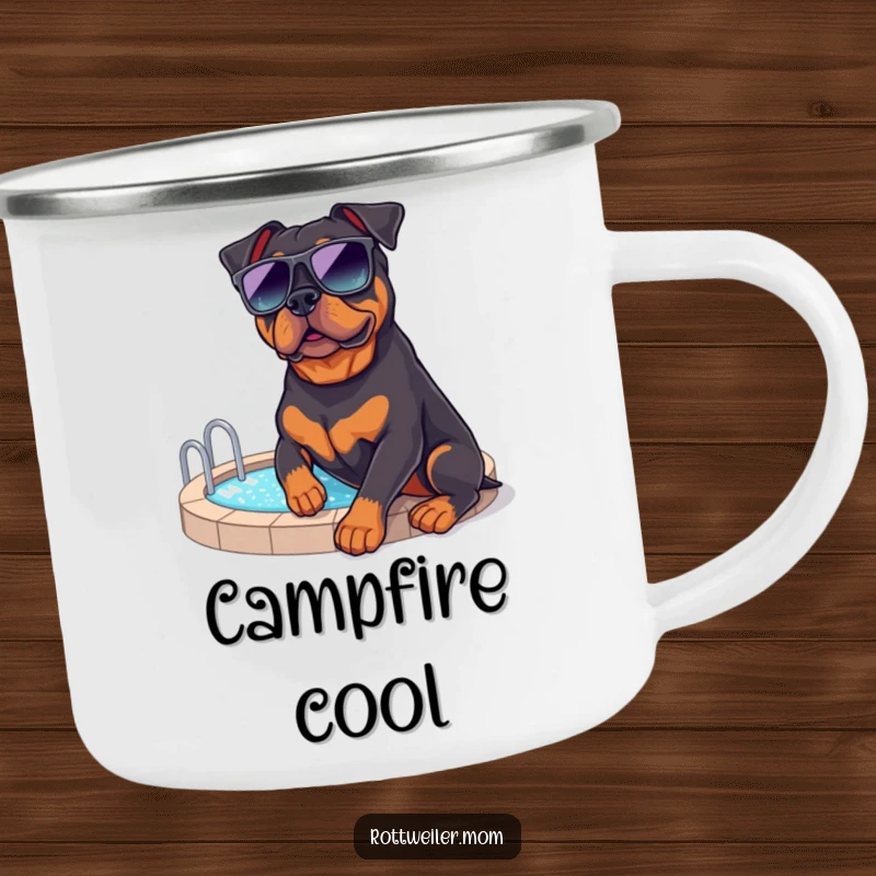 Funny Rottweiler Poolside Camping Mug: A camping mug with a rottweiler in sunglasses by a pool, for outdoor relaxation.